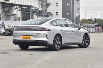 2026款长安启源A06 纯电版 630激光Ultra