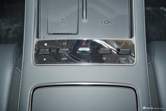 2025款捷途山海L9 1.5TD 2DHT 豪华版 6座