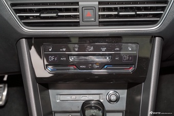 2024款途观L 出众款 330TSI 自动两驱R-Line龙耀版