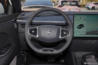 2026款极狐 阿尔法T5 增程 215 元境智行版