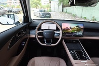 2025款瑞虎8 L 2.0T 自动长虹版 7座
