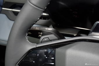 2025款奥迪Q6L e-tron 首发领航版