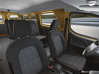 2025款予风黄金仓 客车版 带慢冲 官图