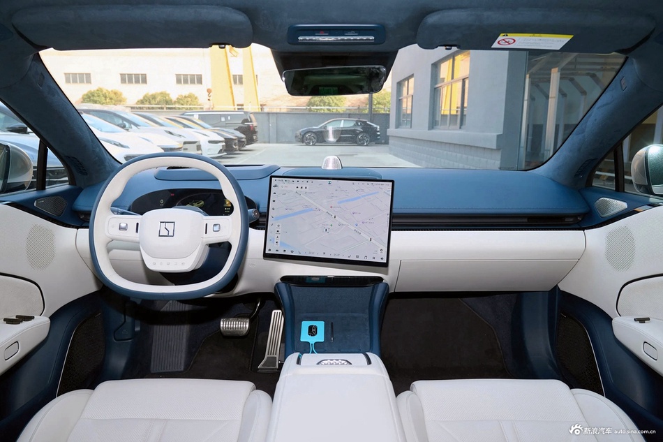 2024款ZEEKR 007 四驱智驾版 75kWh