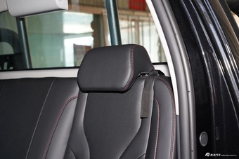 2023款江淮T8 2.0T PRO 自动柴油两驱锐行版大双