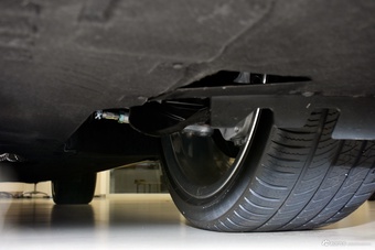 2024款飞驰 4.0T V8 Mulliner