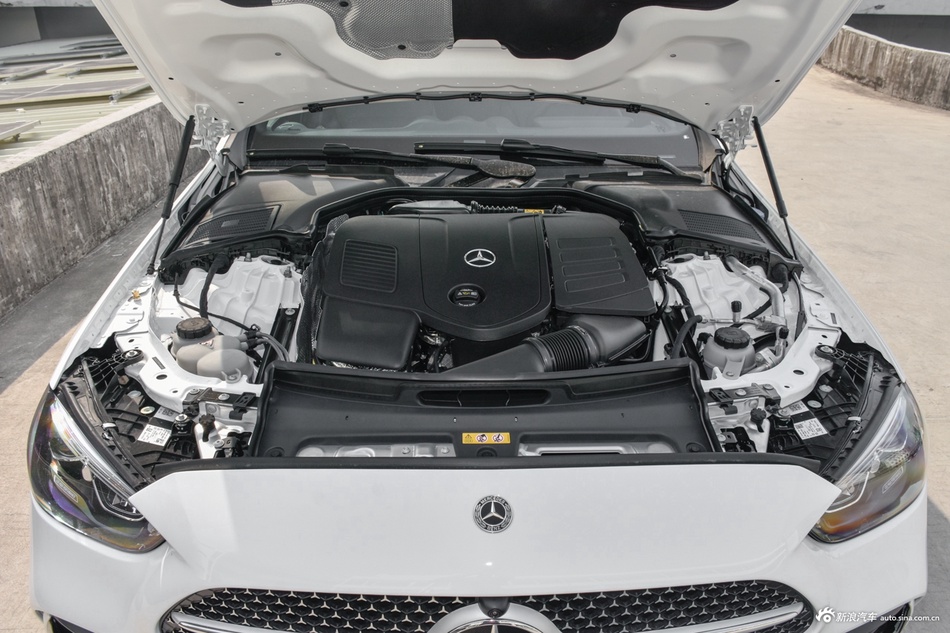2026款奔驰C级 C 200 L 运动版