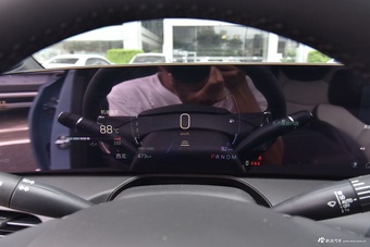 2025款凯迪拉克CT5 28T 赛道性能版