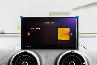 2022款奥迪Q2L 35 TFSI 进取致雅型