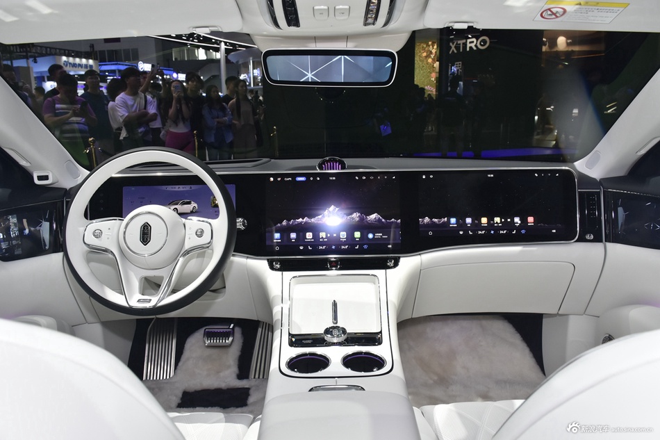 2025款尊界S800增程 4座