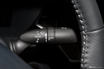 2026款凯美瑞 2.0GVP 豪华版