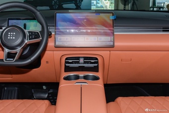 2026款蓝电E5 PLUS 165km 长续航先享版Max 7座