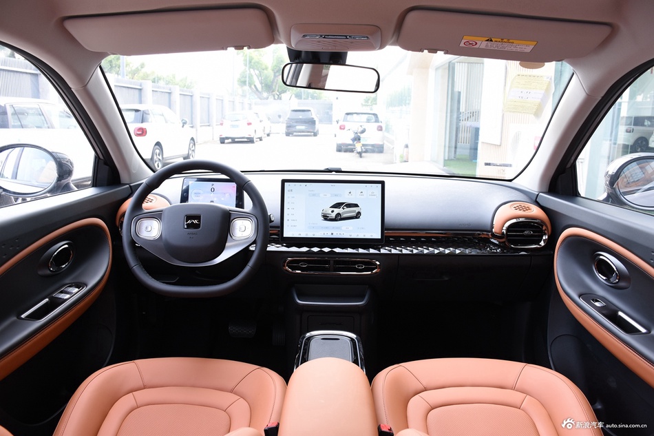 2024款钇为3 挚爱版 330km Air