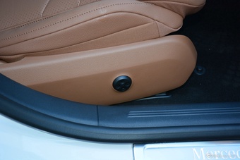 2024款奔驰E级 E 260 L 运动型