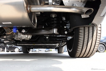 2025款领克08 EM-P 220四驱性能Halo