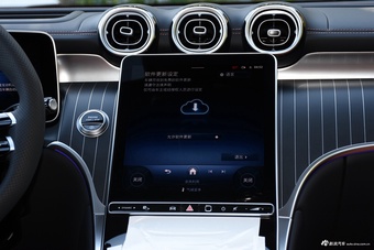 2025款奔驰GLC 300 L 4MATIC 豪华型 5座