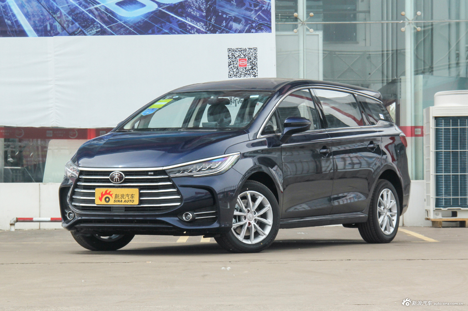  2019款比亚迪宋MAX 1.5T手动智联睿逸型7座国V 