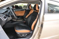 2020款吉利帝豪GL 1.5T DCT尊贵型 