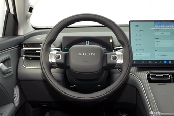 2027款AION i60 520km 激光雷达版