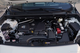 2026款RAV4荣放 2.0L 两驱豪华版