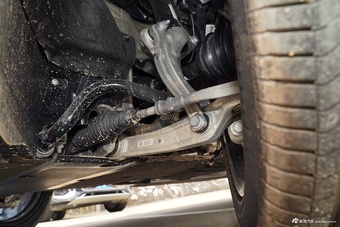 2025款奥迪Q5L 45周年典藏版 45 TFSI 豪华动感型