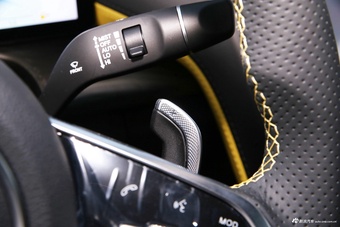 2025款红旗H6 2.0T 致尚版