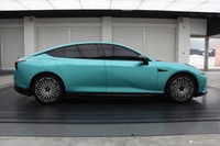 2022款哪吒S 纯电 耀世版