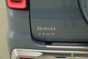 2022款北京BJ60 2.0T自动顶配
