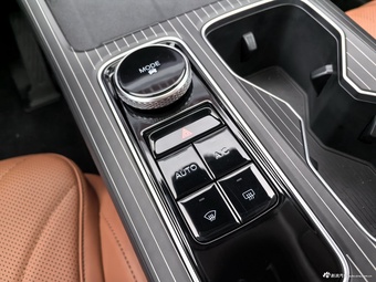 2026款瑞虎8 虎版290TGDI自动尊贵型