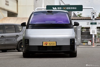 2025款理想MEGA Home 家庭特别版