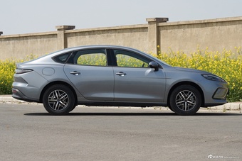 2026款海豹05 DM-i 210KM尊贵型