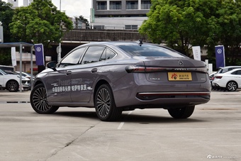 2025款帕萨特 Pro 380TSI 龙尊版