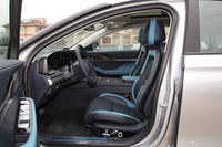 2024款林肯Z 2.0T 混动 两驱尊耀版