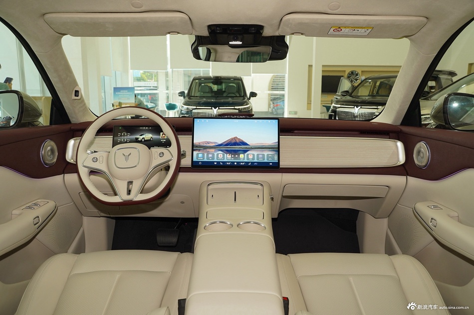 2025款岚图知音 后驱乾崑版