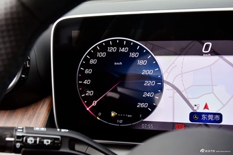 2025款奔驰GLC改款 300 L 4MATIC 动感型 7座