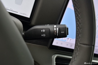 2024款极石01 尊享6座长续航版