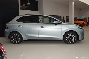 2026款MG4 EV 437km自由版