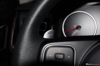 2026款长城炮 2.4T商用炮自动柴油四驱精英型长箱