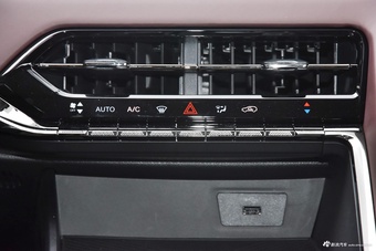 2024款江淮X8 E家 1.5T 110km 家兴版 7座