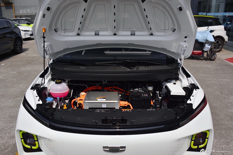 2022款几何E 320KM 乖巧虎 4座