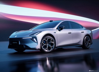 2026款深蓝L06 560Ultra+激光版 官图