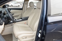 2020款五菱凯捷1.5T自动旗舰型