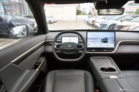 2025款eπ008 210Max智驾版 6座