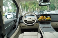 2025款传祺向往M8 乾崑系列 Ultra 头等舱