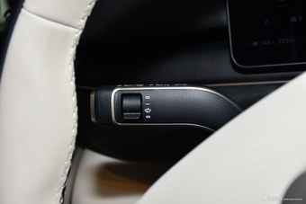 2025款蔚来EC6 75kWh