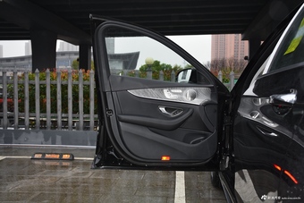 2021款奔驰E级改款 E 300 L 运动豪华型 