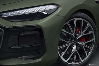 2026款奥迪A5L Sportback TFSI 150kW 智领quattro型