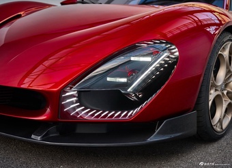 2024款阿尔法·罗密欧33 Stradale 官图