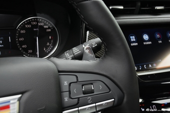 2021款凯迪拉克XT6 28T 六座四驱豪华运动型