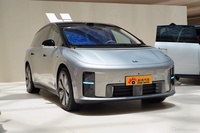 2025款理想i8 高配